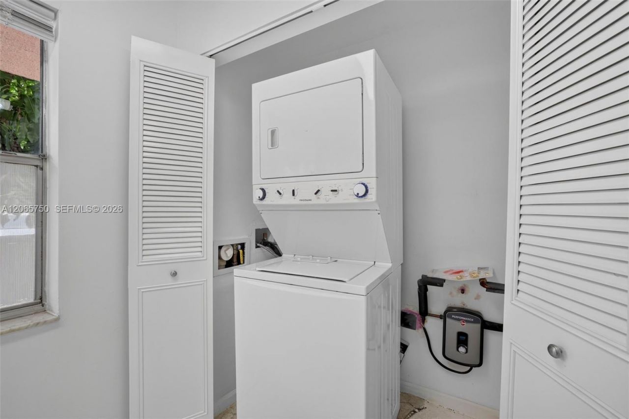 7301 NW 1st St , Unit 106, Margate, FL 33063 Photo