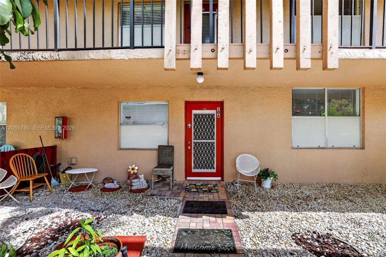 7301 NW 1st St , Unit 106, Margate, FL 33063 Photo