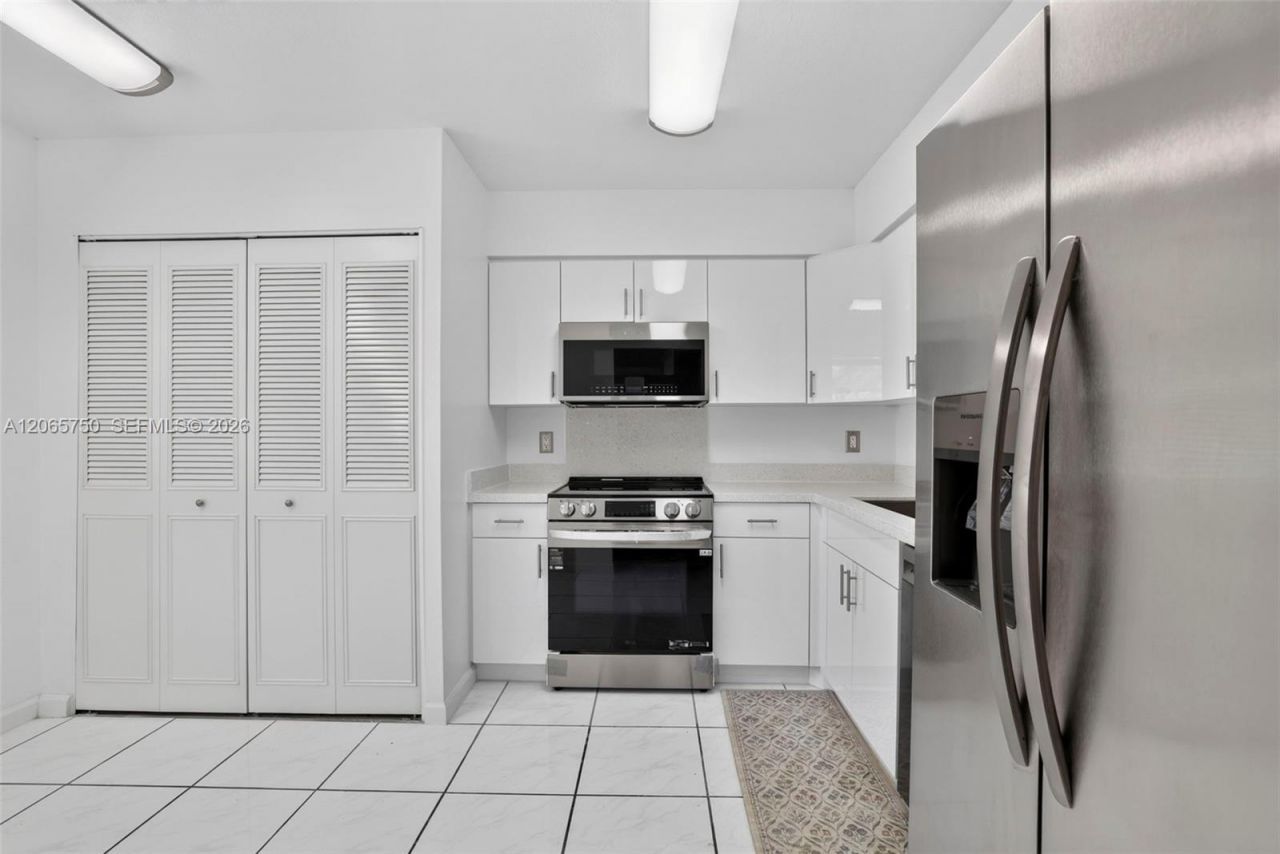7301 NW 1st St , Unit 106, Margate, FL 33063 Photo