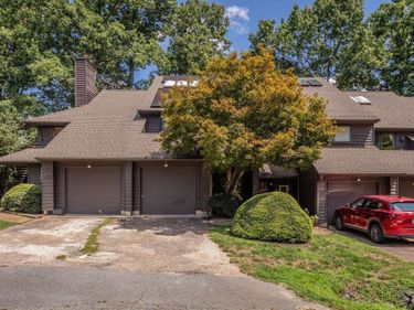 1561 BIRNAM DR, CHARLOTTESVILLE, VA 22901