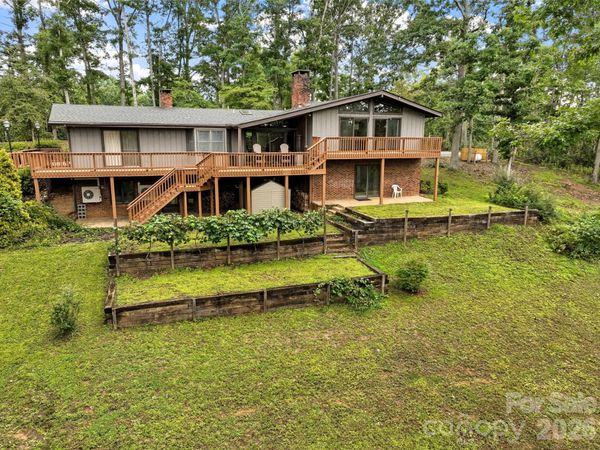 520 Washburn Road, Spruce Pine, NC 28777