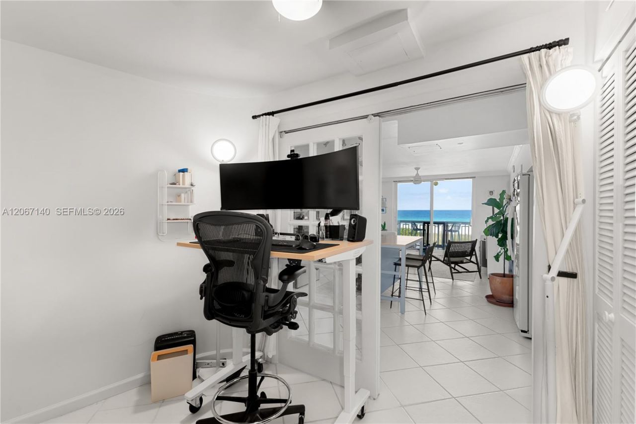 401 Ocean Dr, Unit 316, Miami Beach, FL 33139 Photo