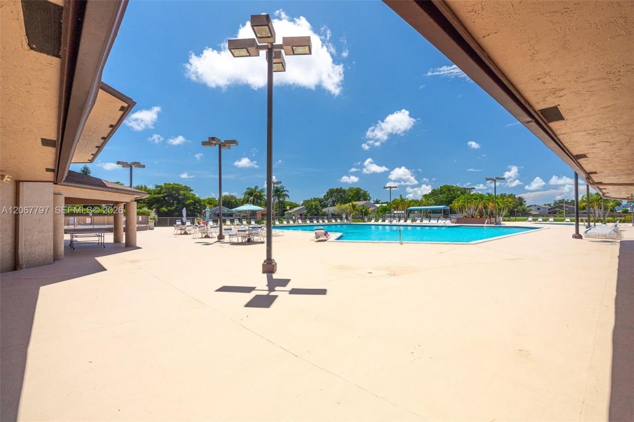 2214 NW 39th Ave , Coconut Creek, FL 33066 Photo
