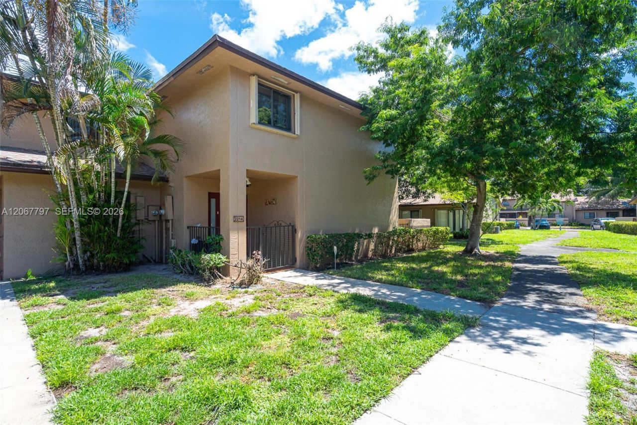 2214 NW 39th Ave , Coconut Creek, FL 33066 Photo