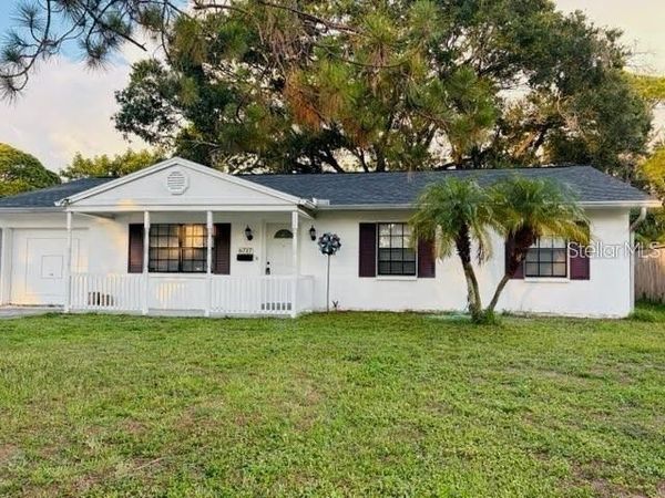 6717 MORNAY CIRCLE , TAMPA, FL 33615