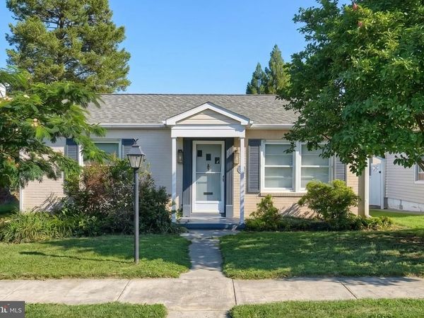209 PENN STREET, HANOVER, PA 17331