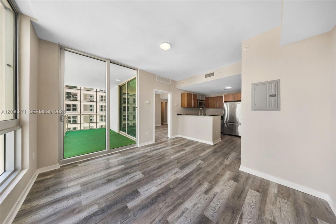 300 S Biscayne Blvd , Unit T-2911, Miami, FL 33131 Photo