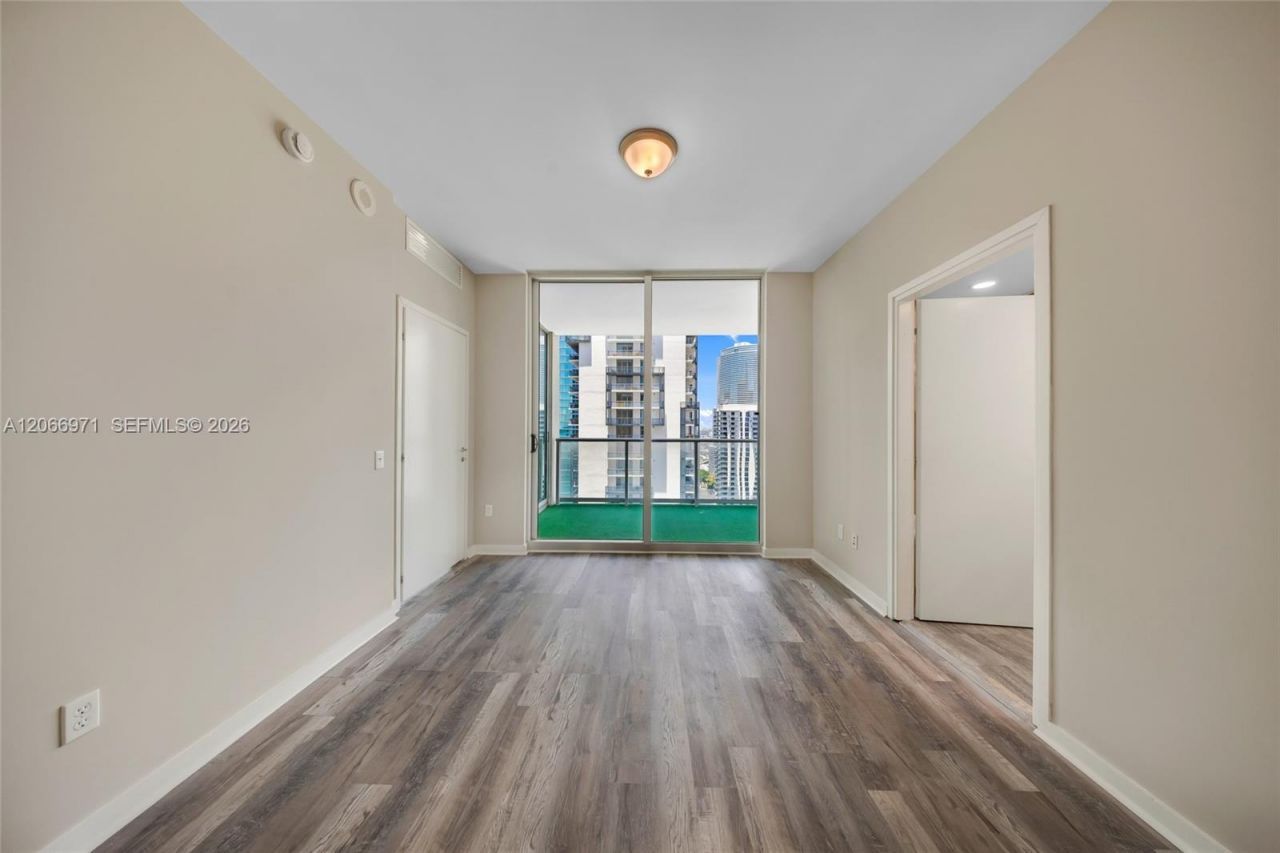 300 S Biscayne Blvd , Unit T-2911, Miami, FL 33131 Photo