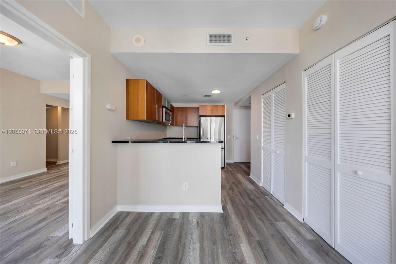 300 S Biscayne Blvd , Unit T-2911, Miami, FL 33131 Photo