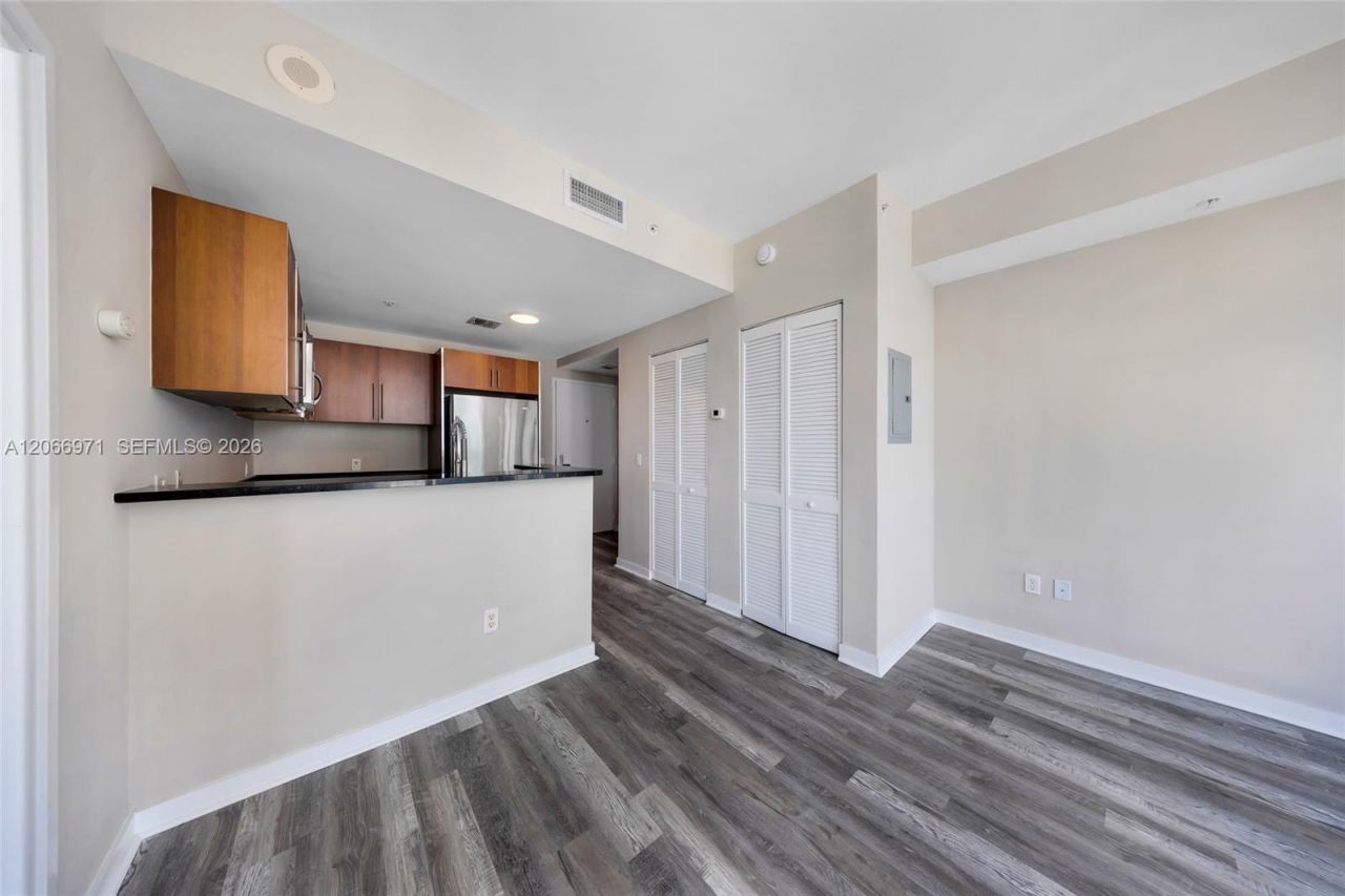 300 S Biscayne Blvd , Unit T-2911, Miami, FL 33131 Photo