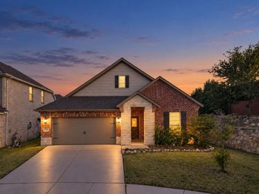 7337 Howling Coyote Lane, Fort Worth, TX 76131