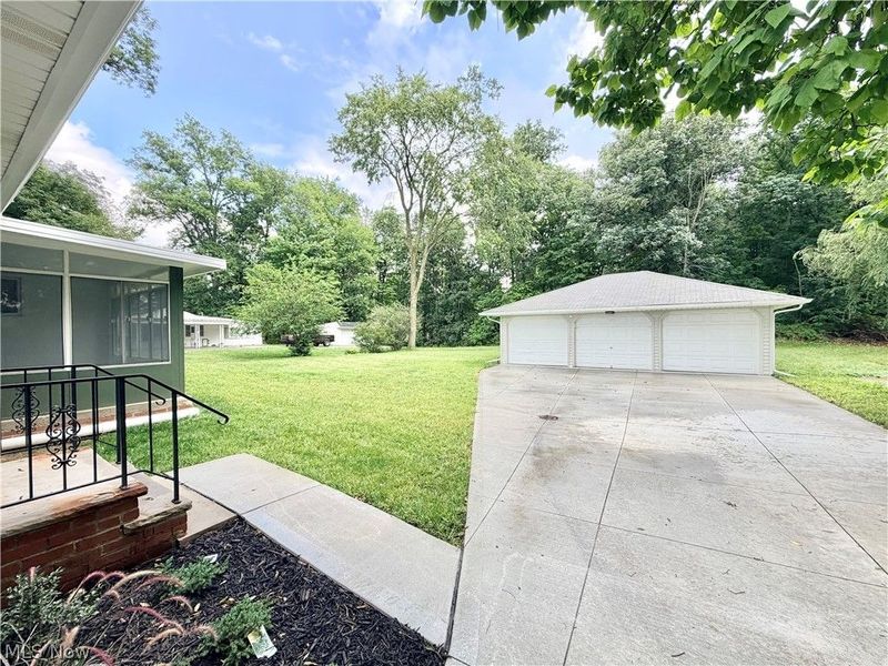 26480 Cannon Road, Bedford Heights, OH 44146 Photo 32
