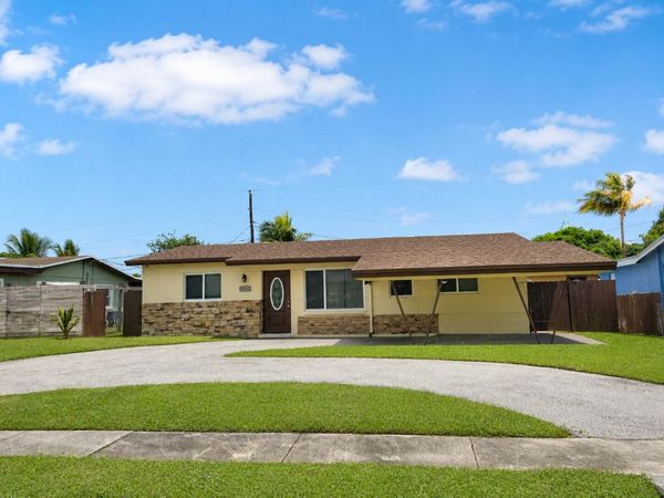 2341 NW 11th Court, Pompano Beach, FL 33069