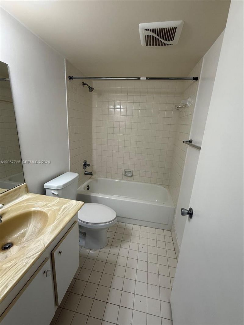 150 SW 134th Way , Unit 314R, Pembroke Pines, FL 33027 Photo