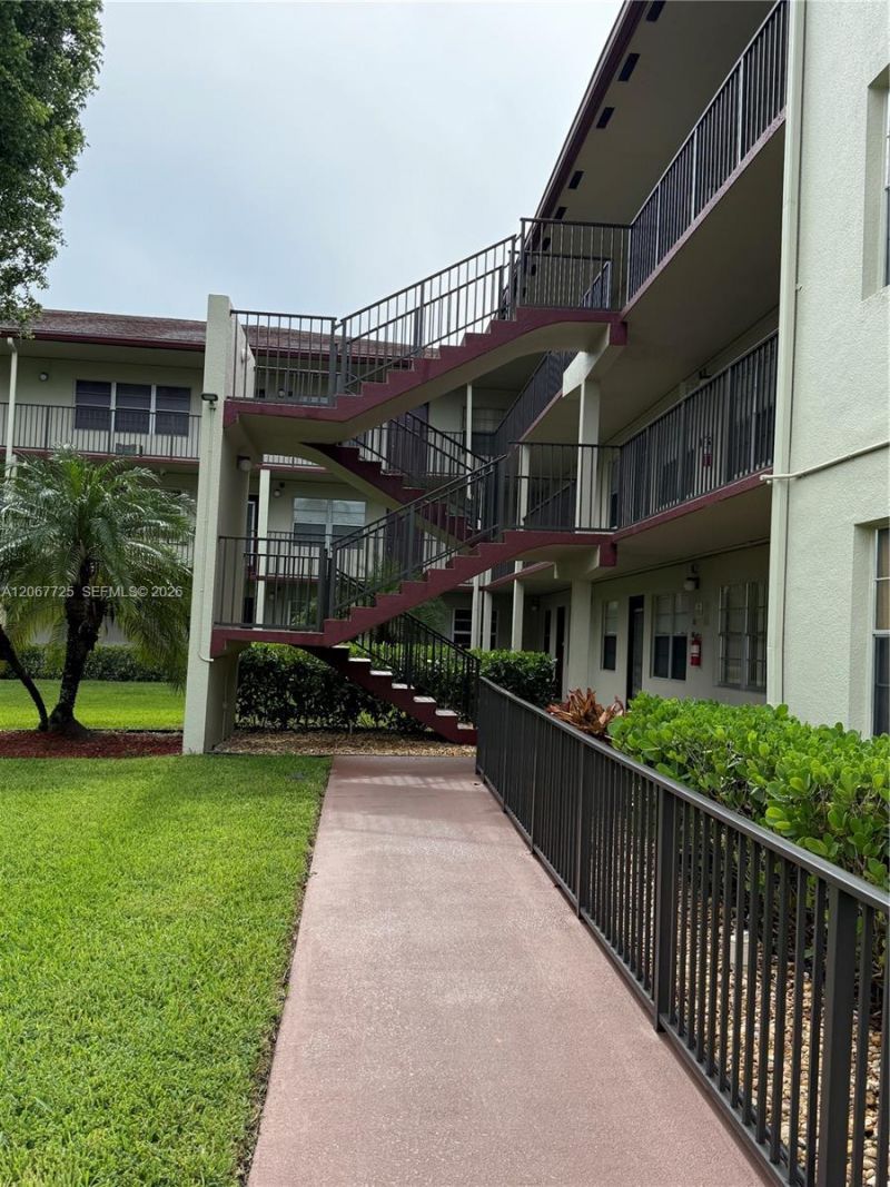 150 SW 134th Way , Unit 314R, Pembroke Pines, FL 33027 Photo
