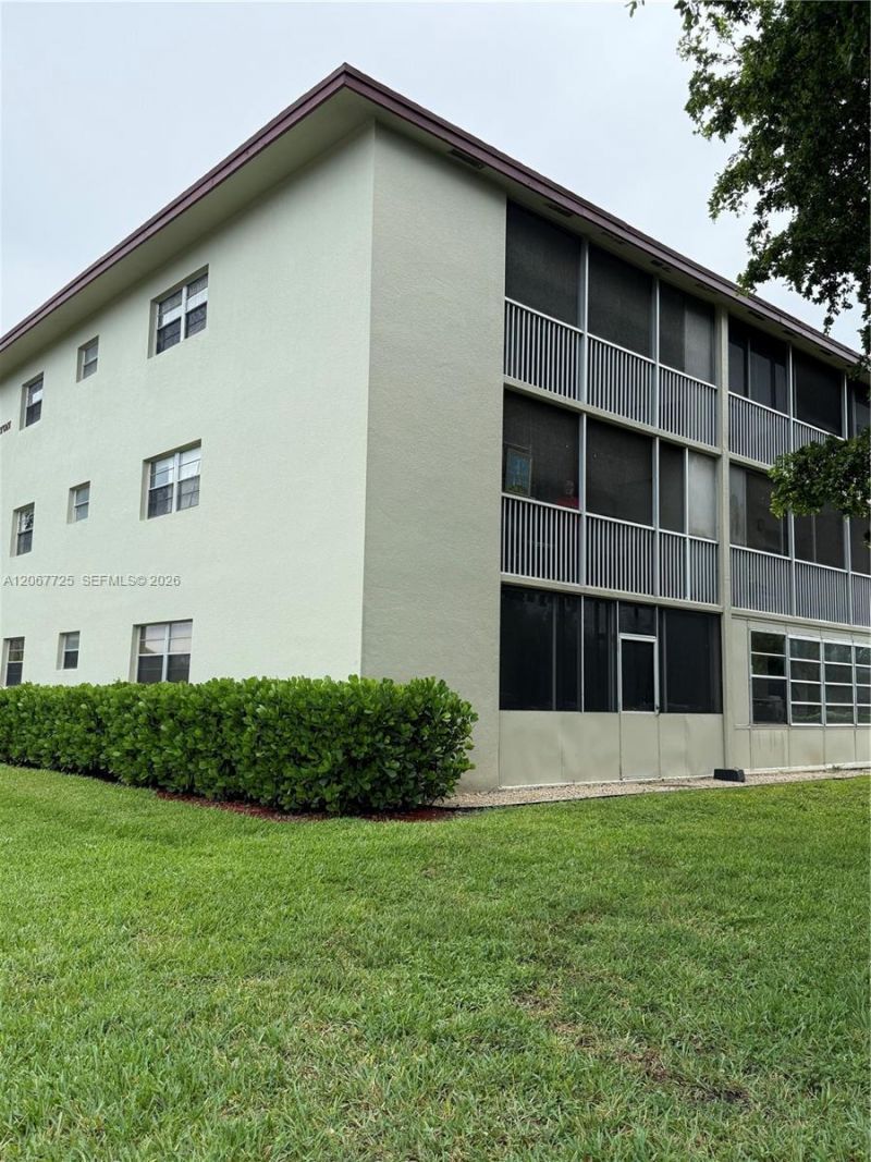 150 SW 134th Way , Unit 314R, Pembroke Pines, FL 33027 Photo