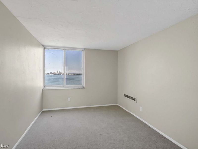 12900 Lake Avenue, Unit 1125, Lakewood, OH 44107 Photo 22