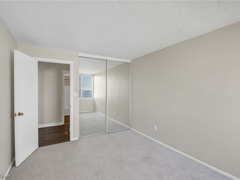 12900 Lake Avenue, Unit 1125, Lakewood, OH 44107 Photo 23