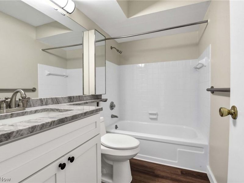 12900 Lake Avenue, Unit 1125, Lakewood, OH 44107 Photo 24