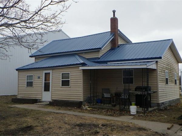 10 Washington St , Fayette, IA 52142