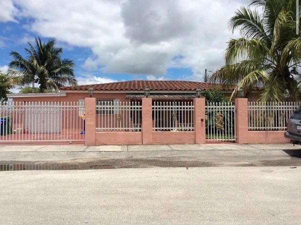 1571 NW 133rd St , Miami, FL 33167