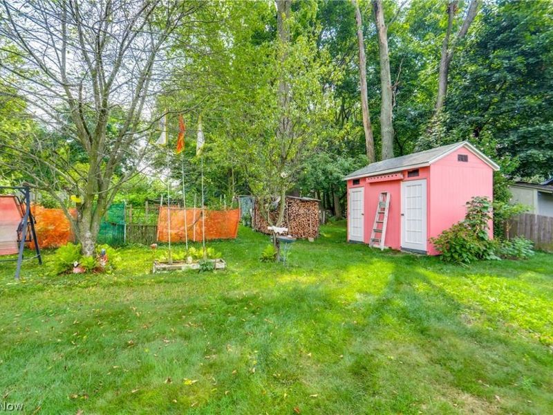 1637 Vicgross Avenue , Akron, OH 44310 Photo 19
