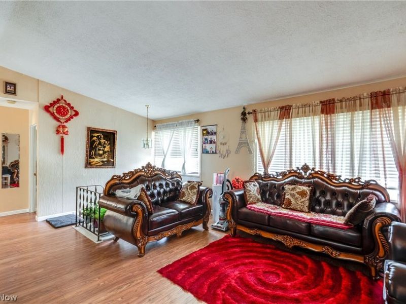 1637 Vicgross Avenue , Akron, OH 44310 Photo 4