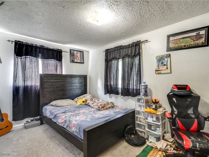 1637 Vicgross Avenue , Akron, OH 44310 Photo 6
