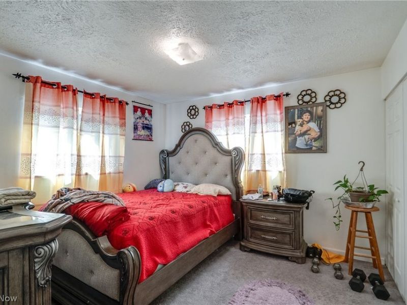 1637 Vicgross Avenue , Akron, OH 44310 Photo 7