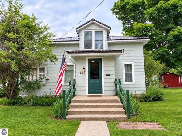 1107 Michigan Avenue, Alma, MI 48801