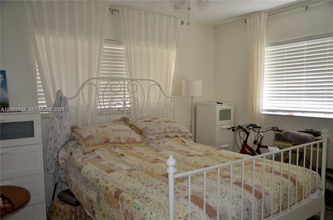 17050 NE 14th Ave , Unit 115, Miami, FL 33162 Photo