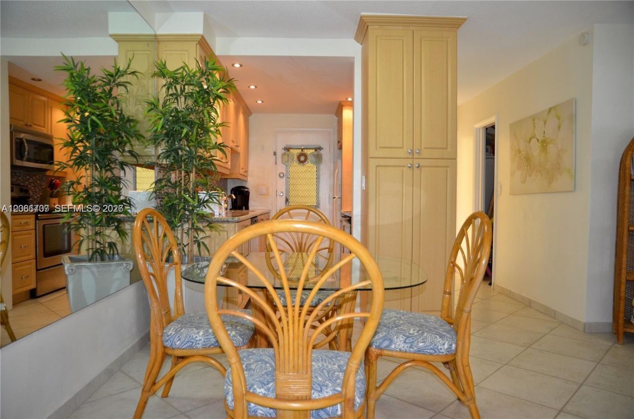 17050 NE 14th Ave , Unit 115, Miami, FL 33162 Photo