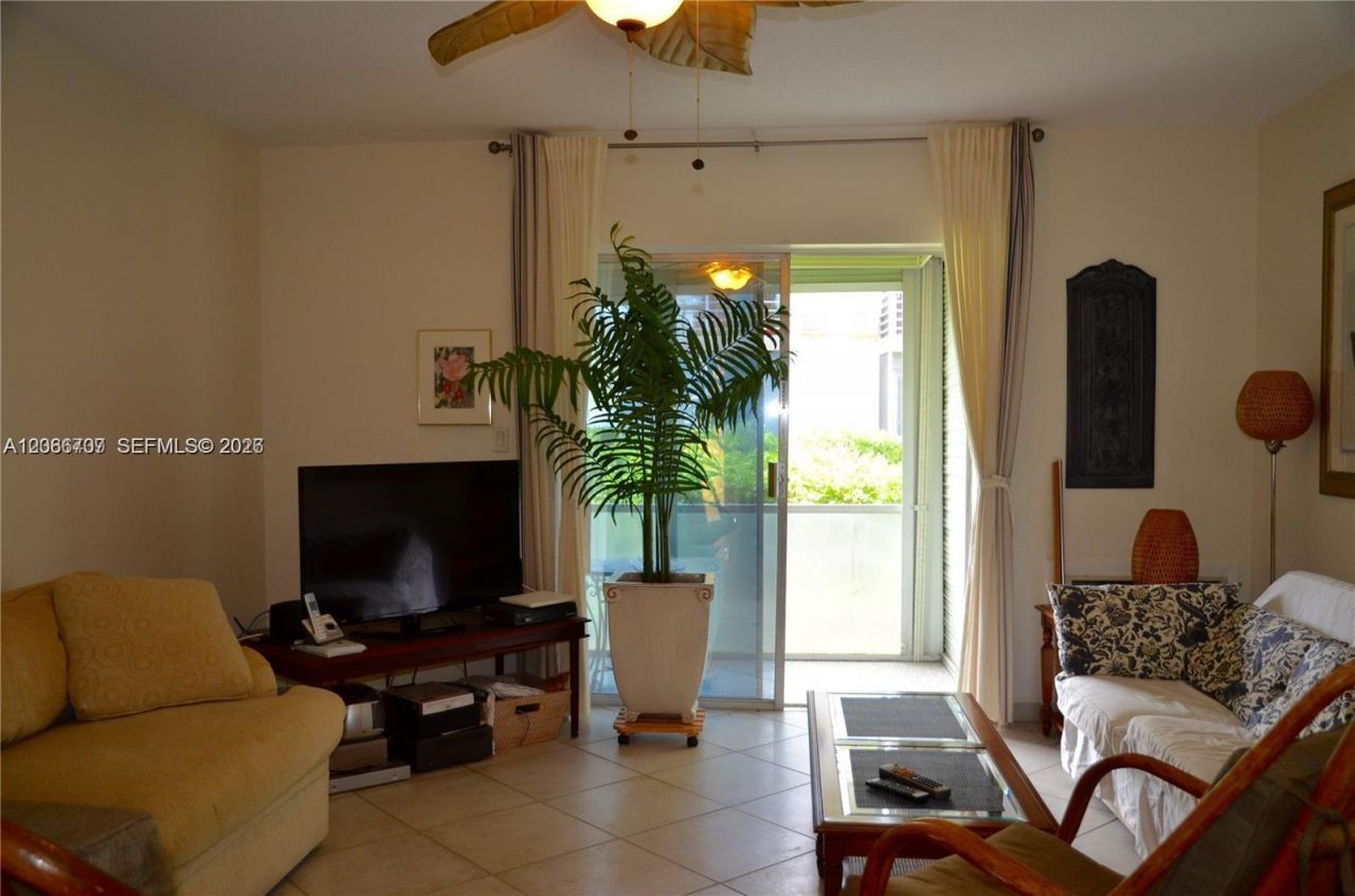 17050 NE 14th Ave , Unit 115, Miami, FL 33162 Photo