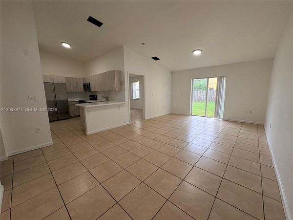 11537 Louis Street , Miami, FL 33176