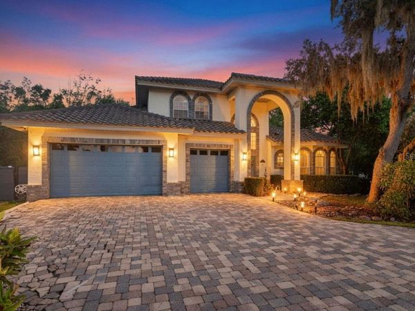 4660 LAUREL OAK LANE NE, ST PETERSBURG, FL 33703