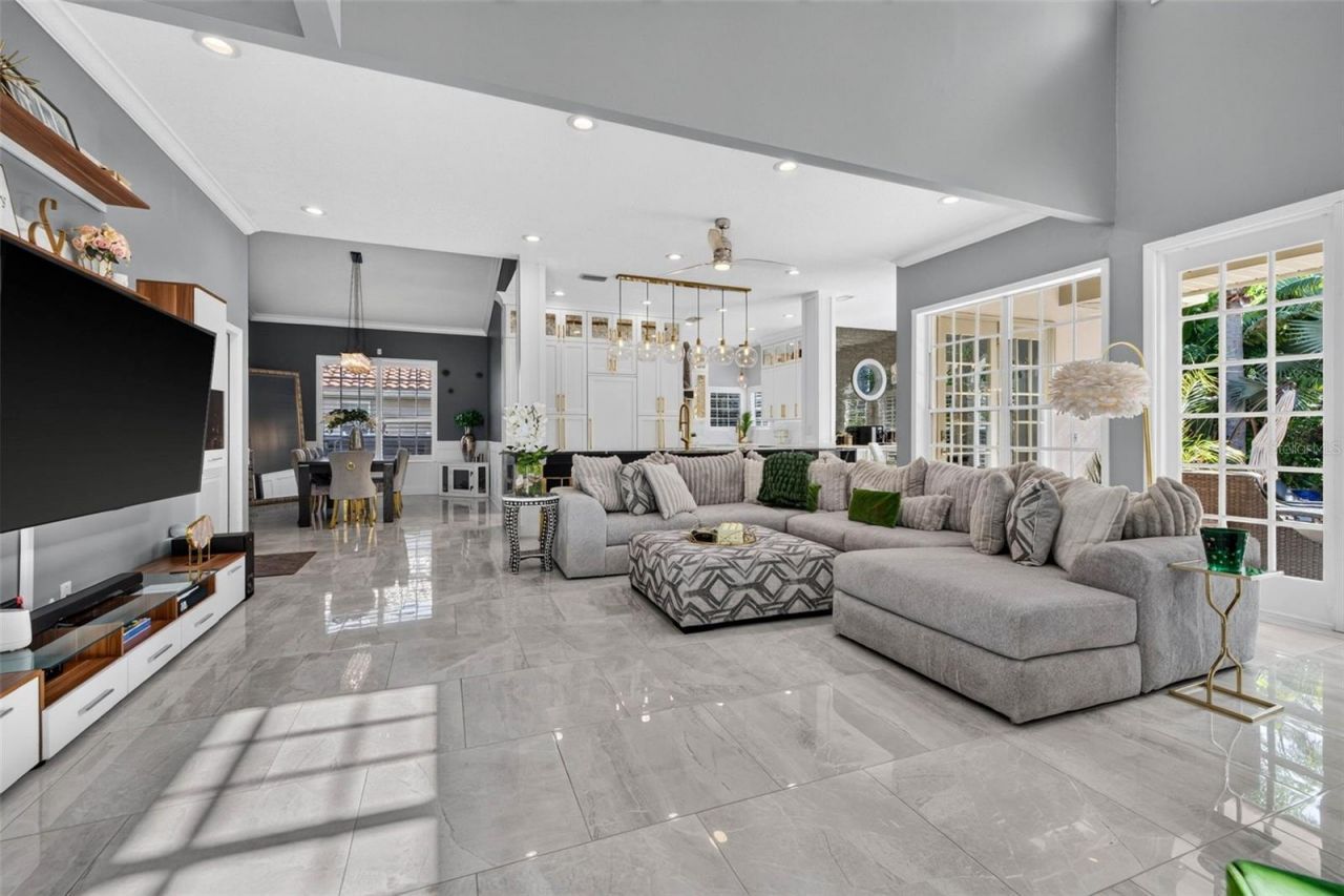 4660 Laurel Oak Lane Ne, Saint Petersburg, FL 33703 Photo