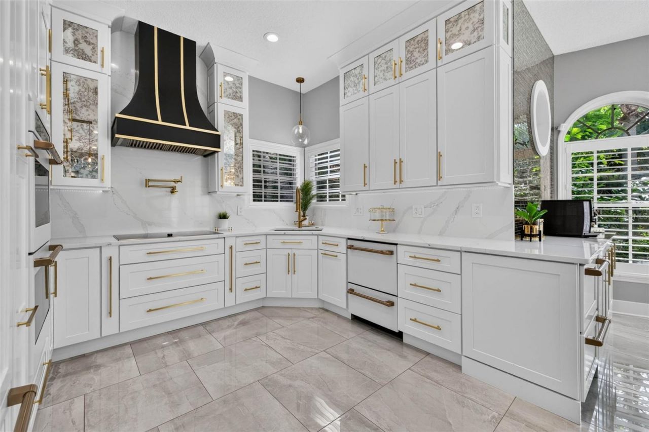 4660 Laurel Oak Lane Ne, Saint Petersburg, FL 33703 Photo