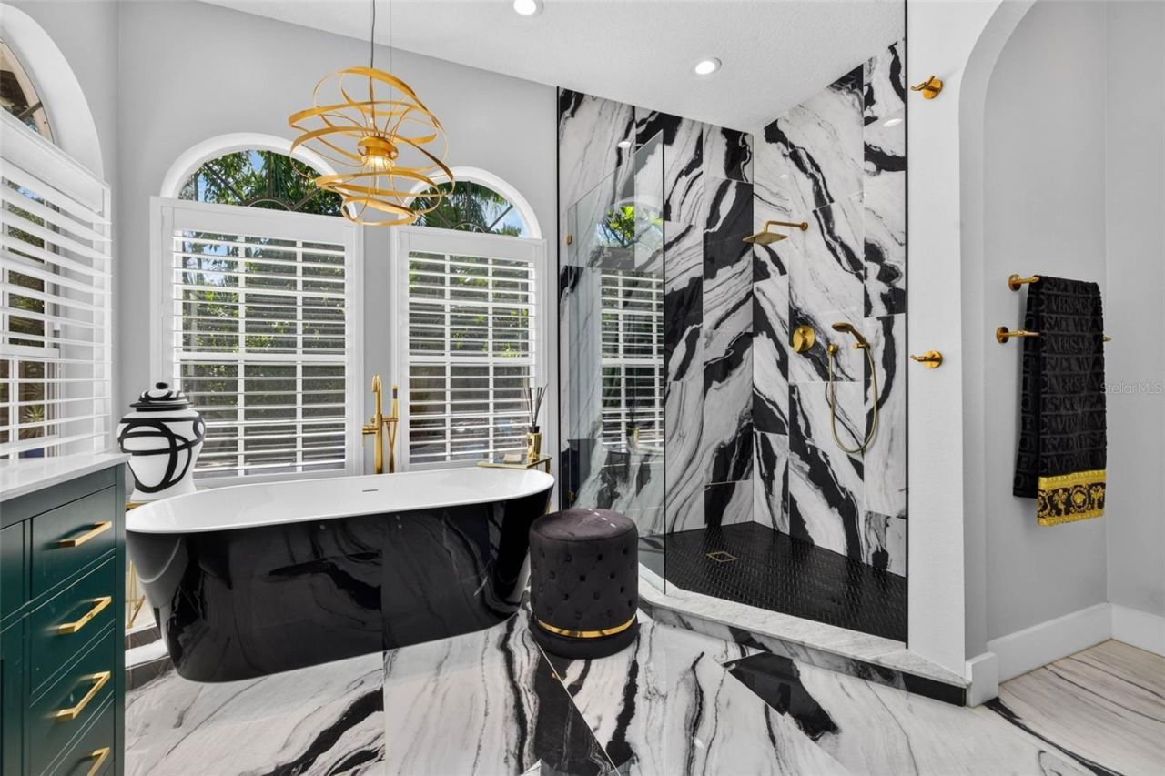 4660 Laurel Oak Lane Ne, Saint Petersburg, FL 33703 Photo