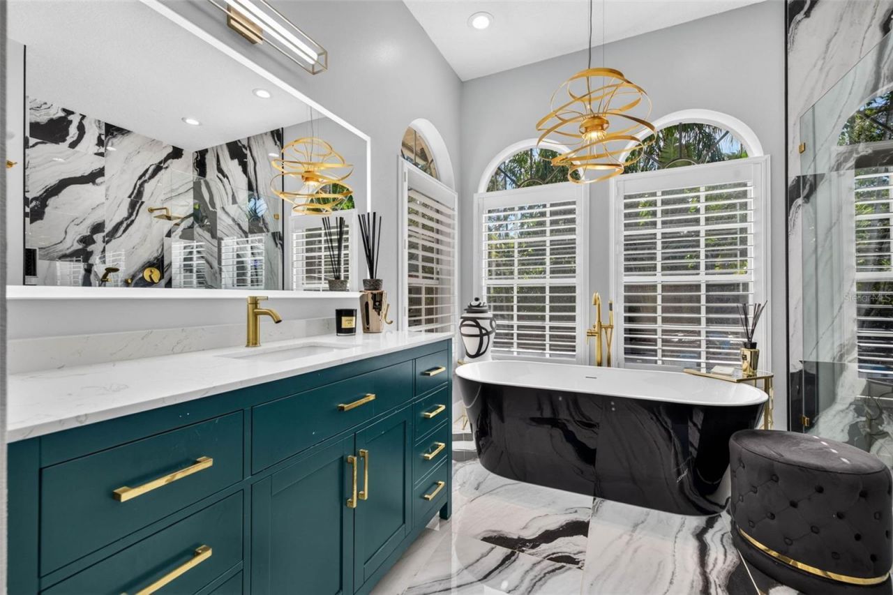 4660 Laurel Oak Lane Ne, Saint Petersburg, FL 33703 Photo
