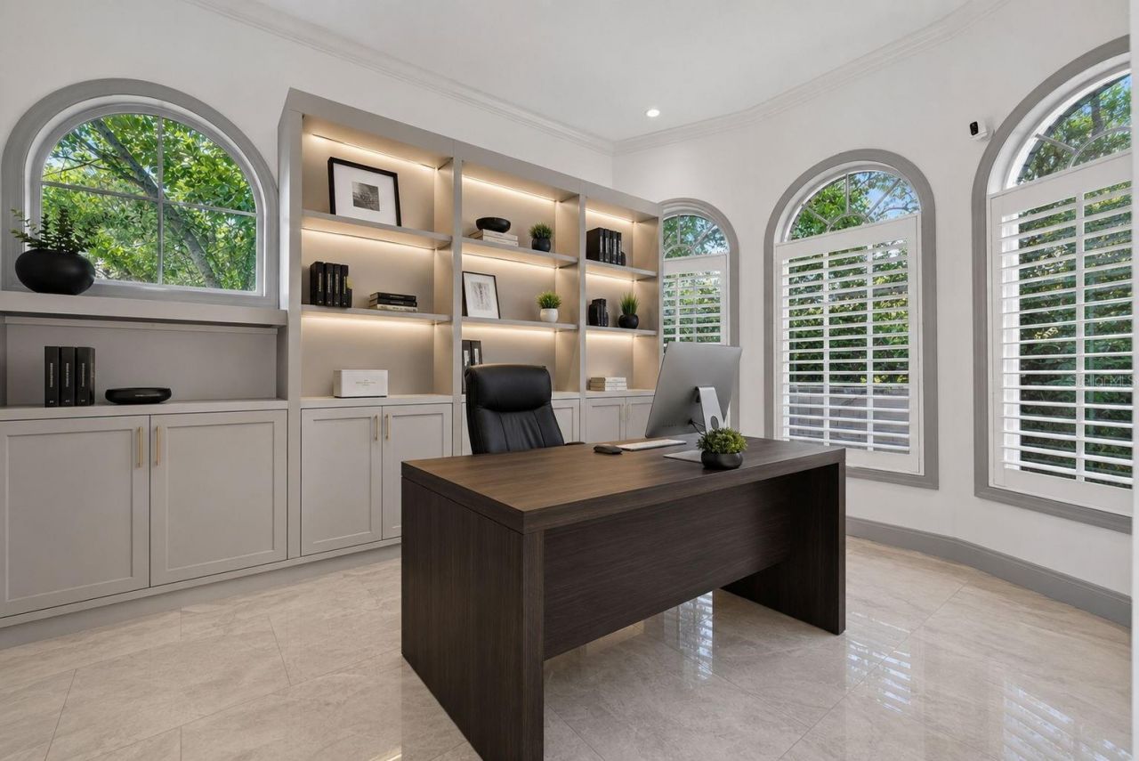 4660 Laurel Oak Lane Ne, Saint Petersburg, FL 33703 Photo