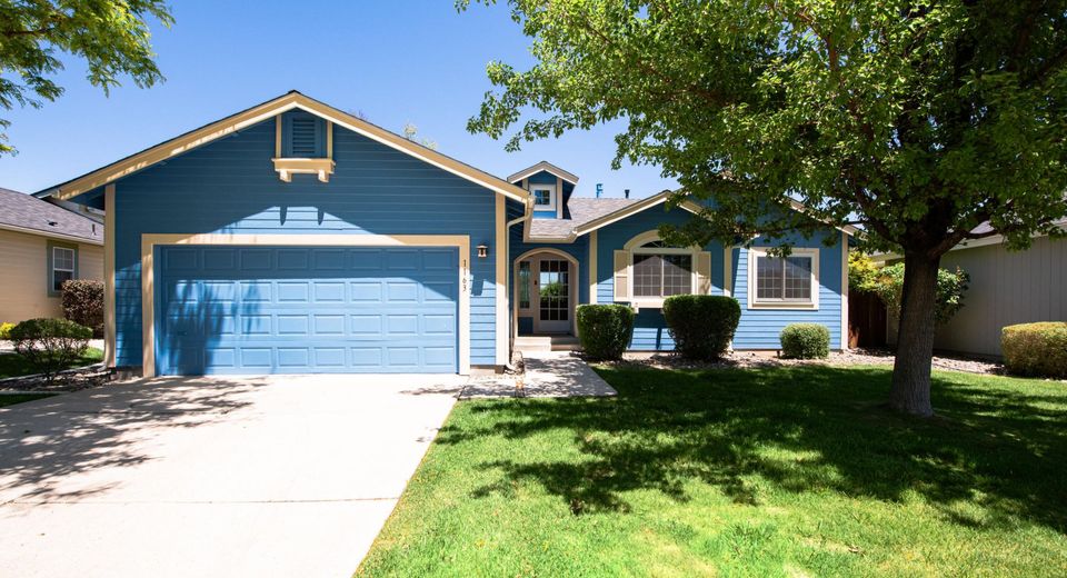 1163 White Oak Loop, Minden, NV 89423 Photo