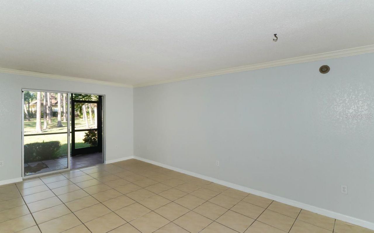 942 La Costa Circle, Unit 9, Sarasota, FL 34237 Photo