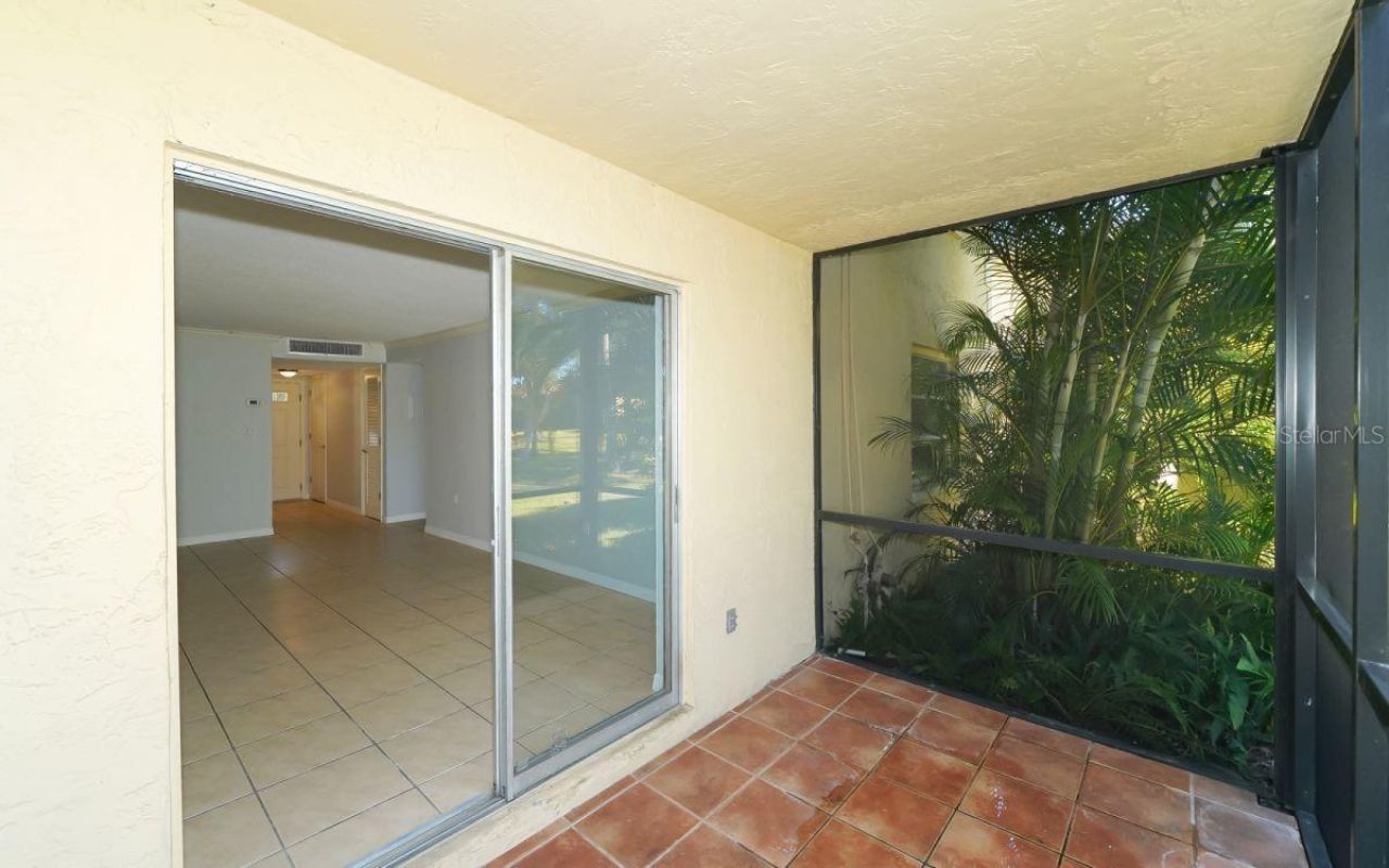 942 La Costa Circle, Unit 9, Sarasota, FL 34237 Photo
