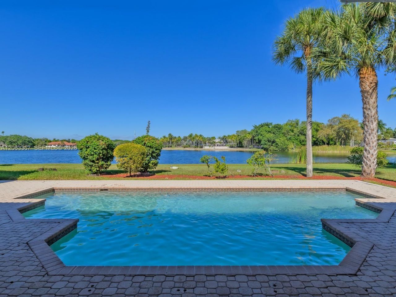 2710 Walkers Way, Weston, FL 33331 Photo