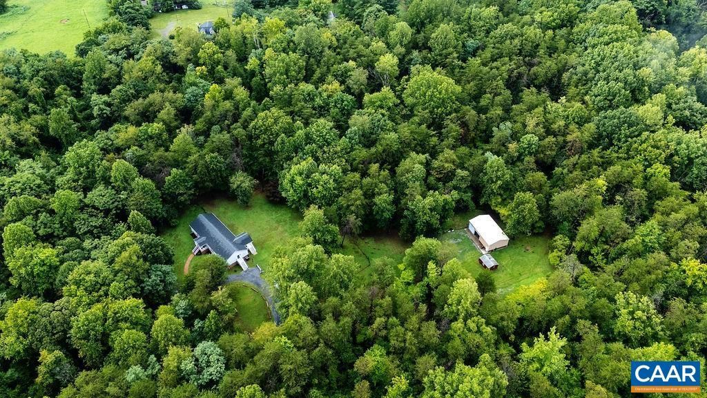 780 Old Stoney Creek Rd, Nellysford, VA 22958 Main Photo
