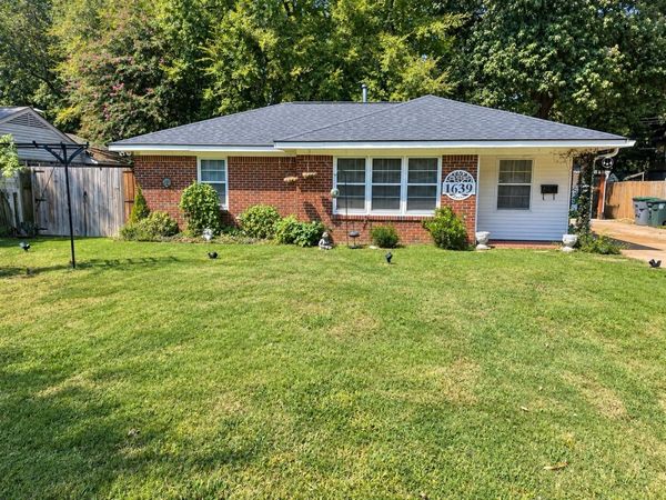 1639 COLONIAL RD, Memphis, TN 38117