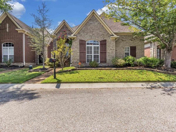 1813 TALISKER DR, Cordova, TN 38016