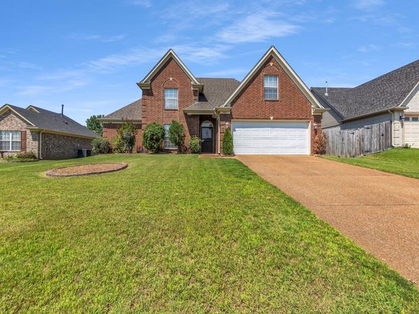 1525 CARLTON RIDGE DR, Cordova, TN 38016
