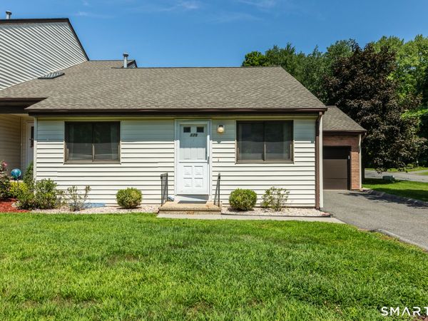 17 Oak Forest, Unit 5, Manchester, CT 06040