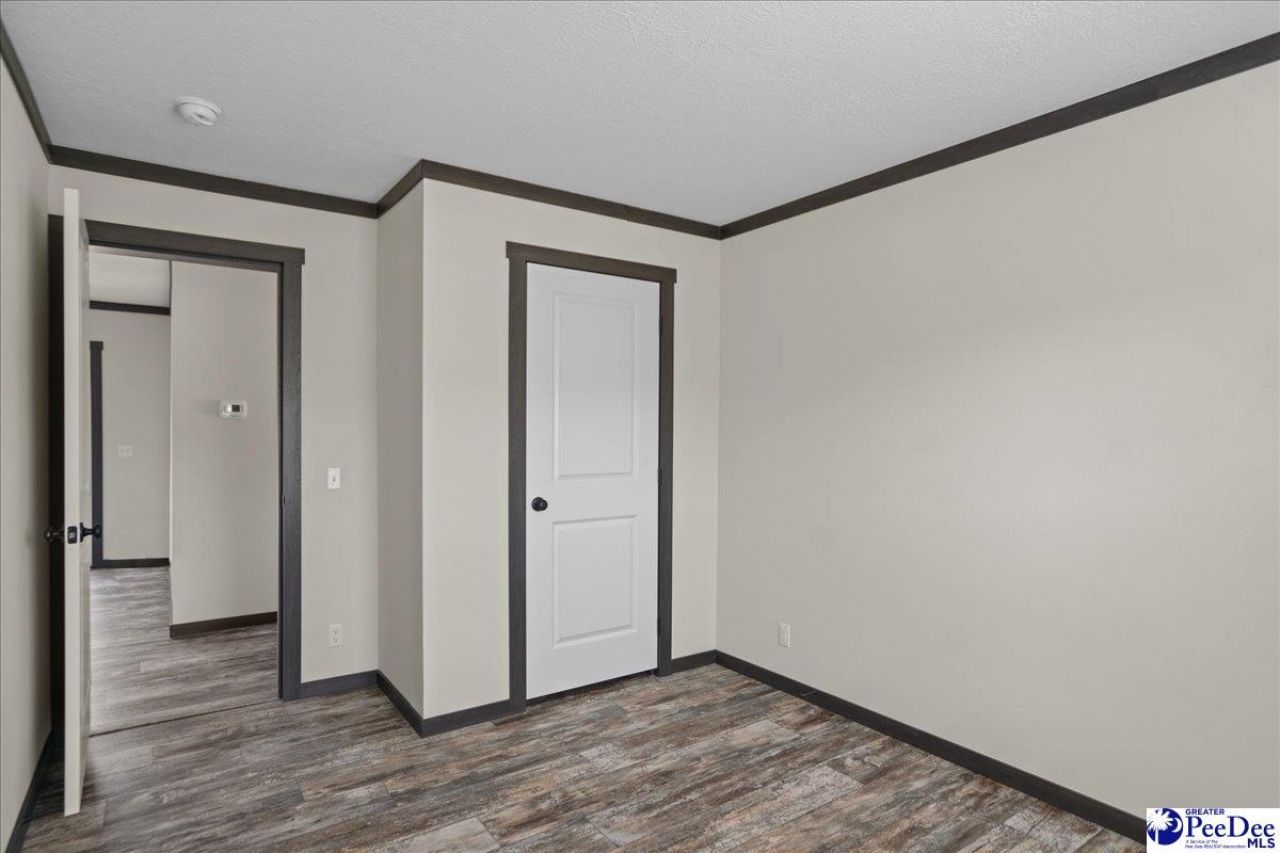 6493 Airport Road Photo 31